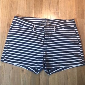 4/$20! Old navy shorts